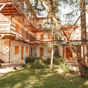 https://la-brume-pousada.camposdojordaohotels.net